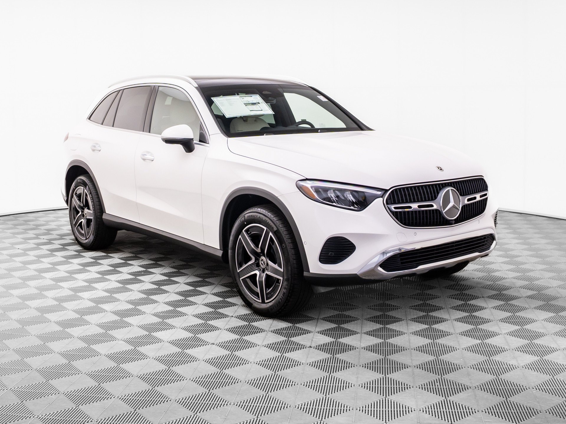 New 2026 White Mercedes-Benz GLC 300 image 48