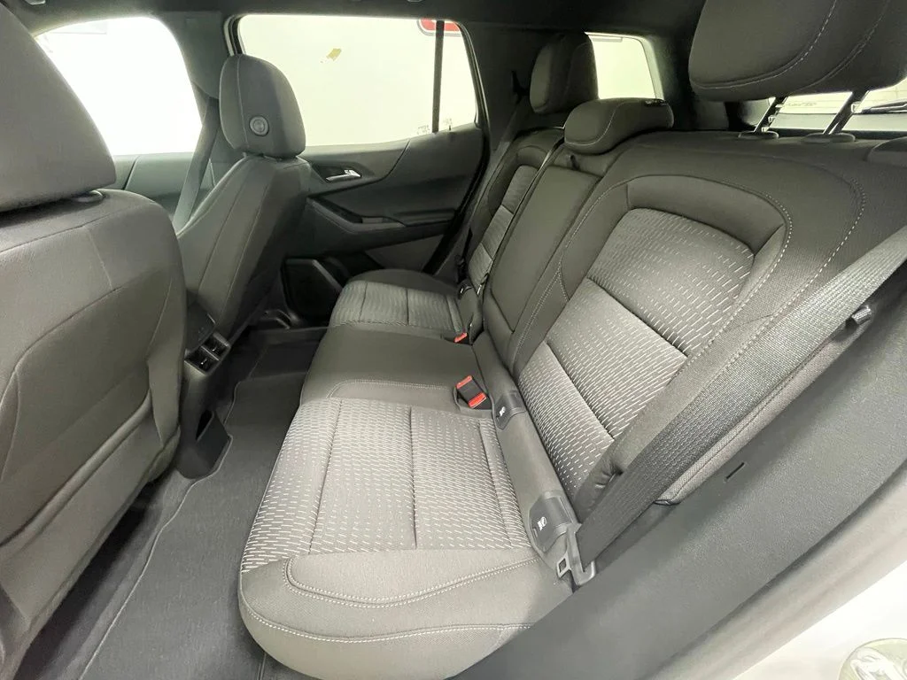 2027 Chevrolet Equinox LT - Photo 10