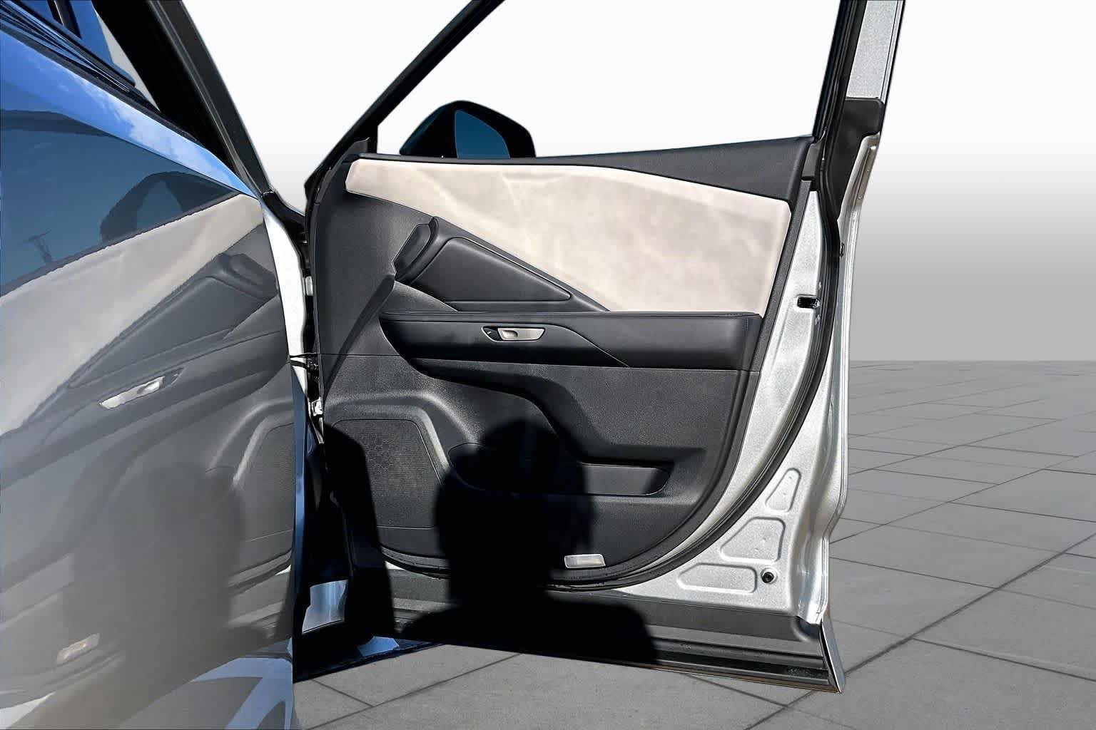 Used 2026 CELESTIAL SILVER Lexus Premium image 23