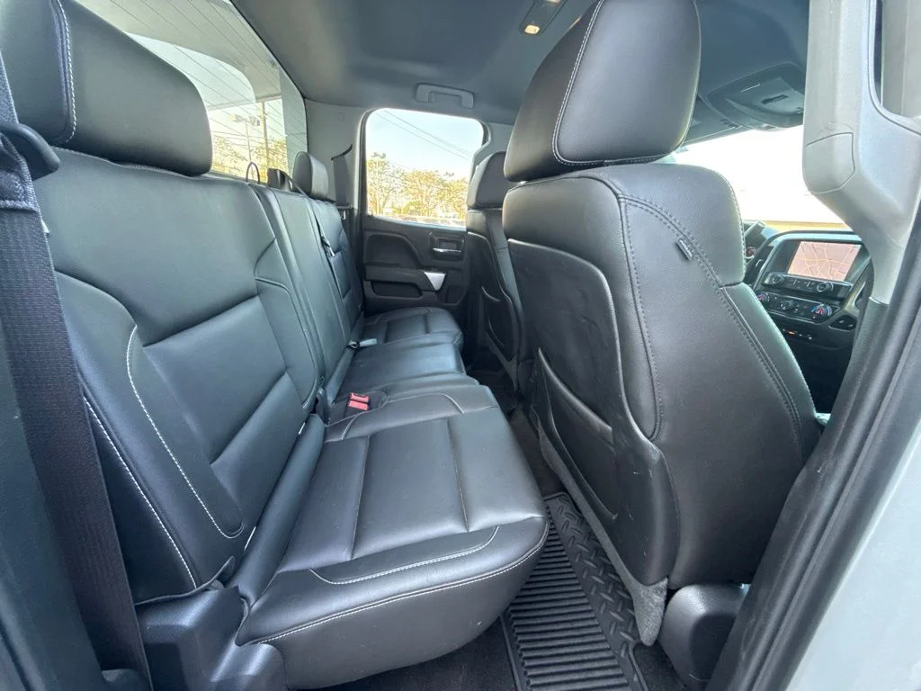 Used 2015 Silver Chevrolet LT image 42
