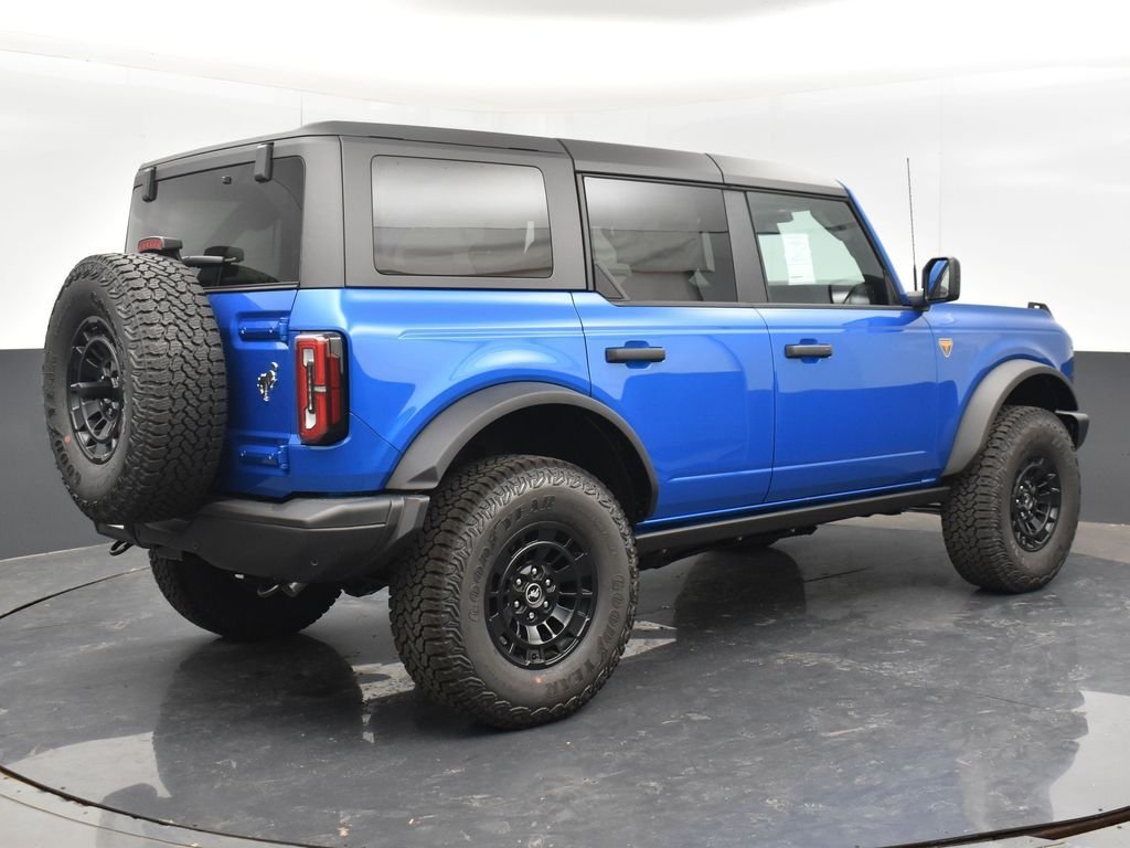 New 2026 Velocity Blue Metallic Ford Badlands® image 19
