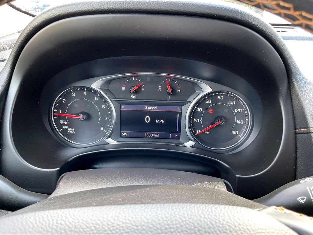 Used 2024 Summit White GMC AT4 image 25