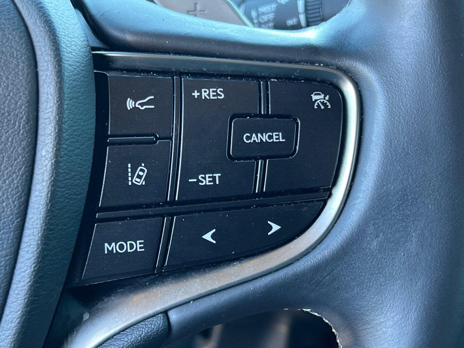 Used 2019 Atomic Silver Lexus ES 350 image 25