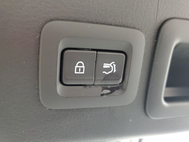 Certified Used 2023 White Mazda 2.5 S Premium Package image 10