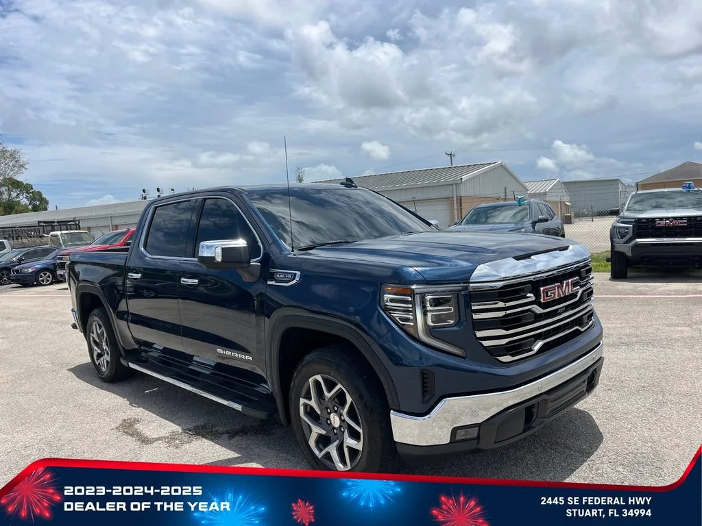 Used 2023 Pacific Blue Metallic GMC SLT image 2