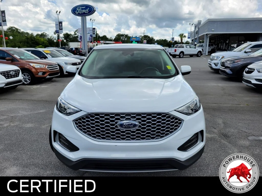 Used 2024 White Ford SEL image 9
