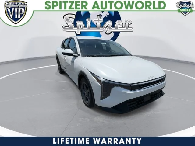 New 2026 Snow White Pearl Kia LXS image 2
