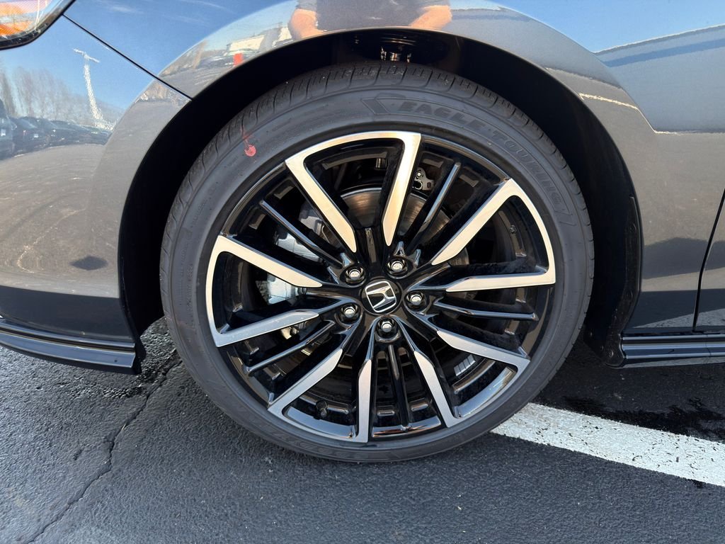 New 2026 Meteorite Gray Metallic Honda Touring image 10