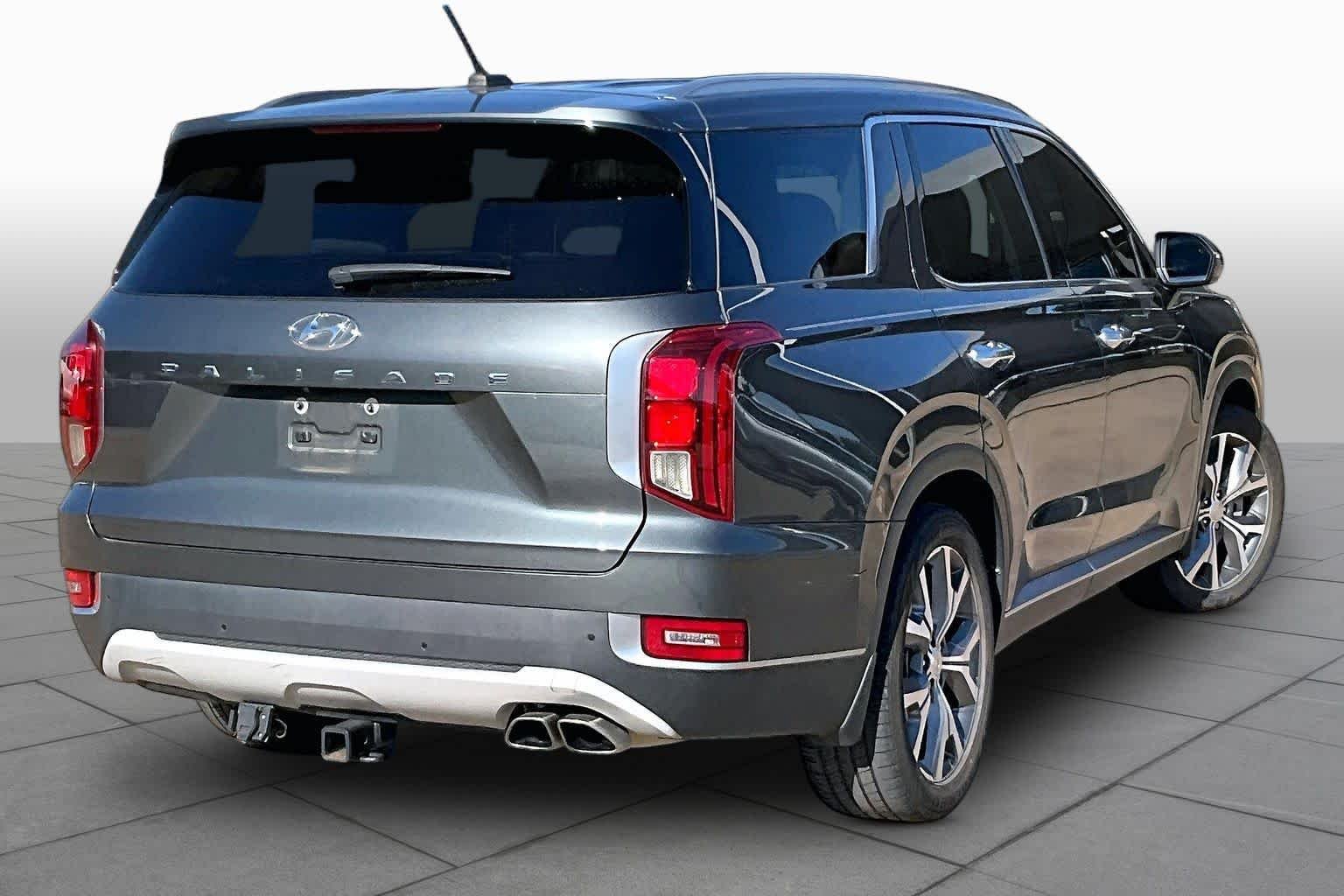 Used 2021 Rainforest Hyundai SEL image 12