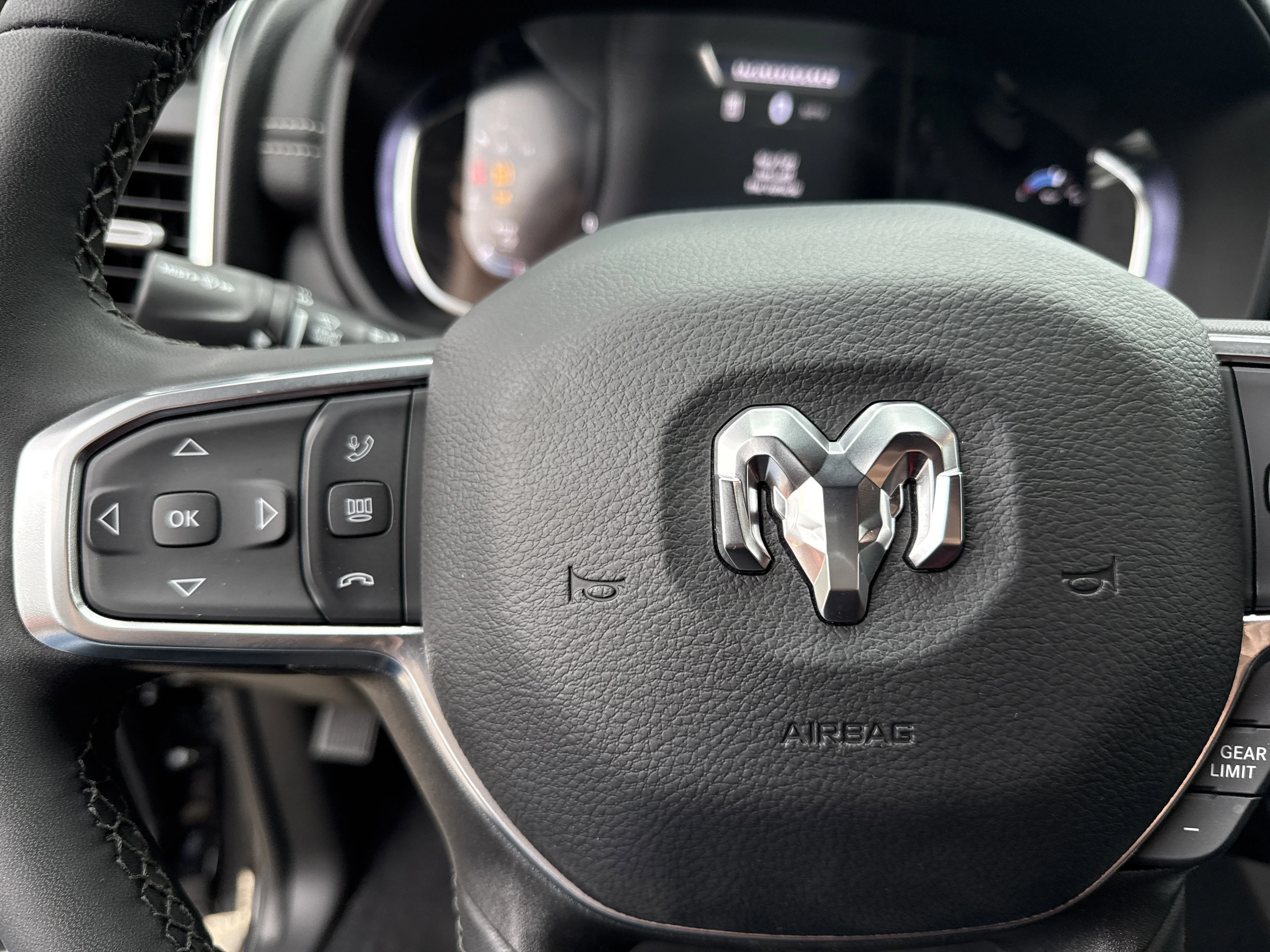 2025 RAM 2500 Laramie - Photo 27