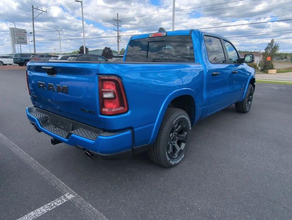 New 2026 Hydro Blue Pearl-Coat Exterior Paint RAM Big Horn/Lone Star image 8