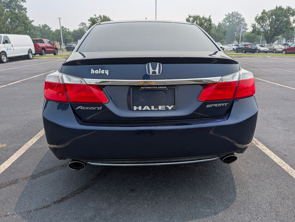 Used 2015 Blue Honda Sport image 22
