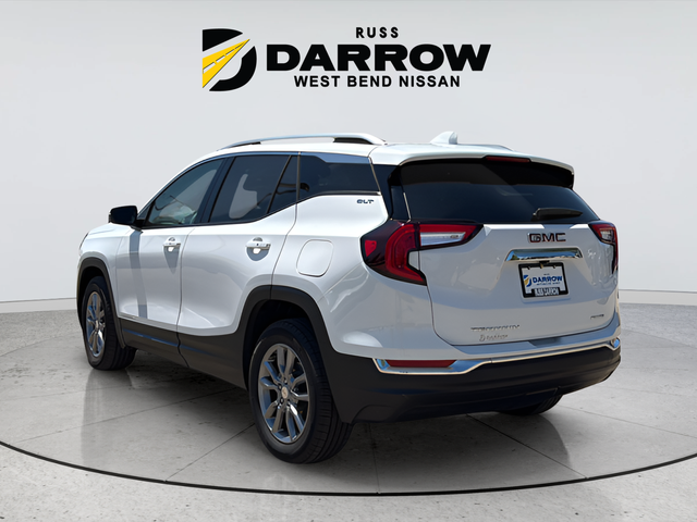 Used 2024 White GMC SLT image 3
