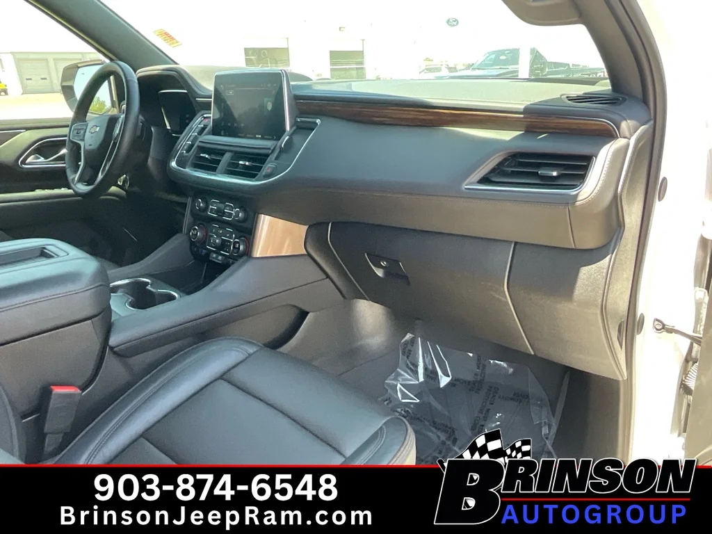 Used 2024 Iridescent Pearl Tricoat Chevrolet High Country image 27