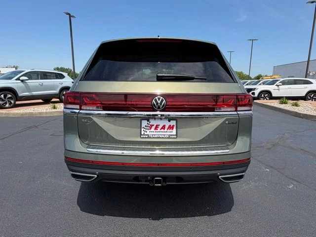 New 2026 Green Volkswagen 2.0T SEL image 4