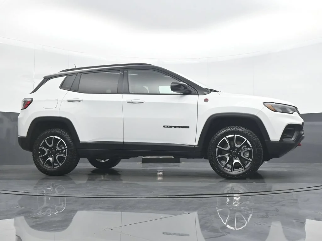 Used 2026 White Jeep Trailhawk image 35