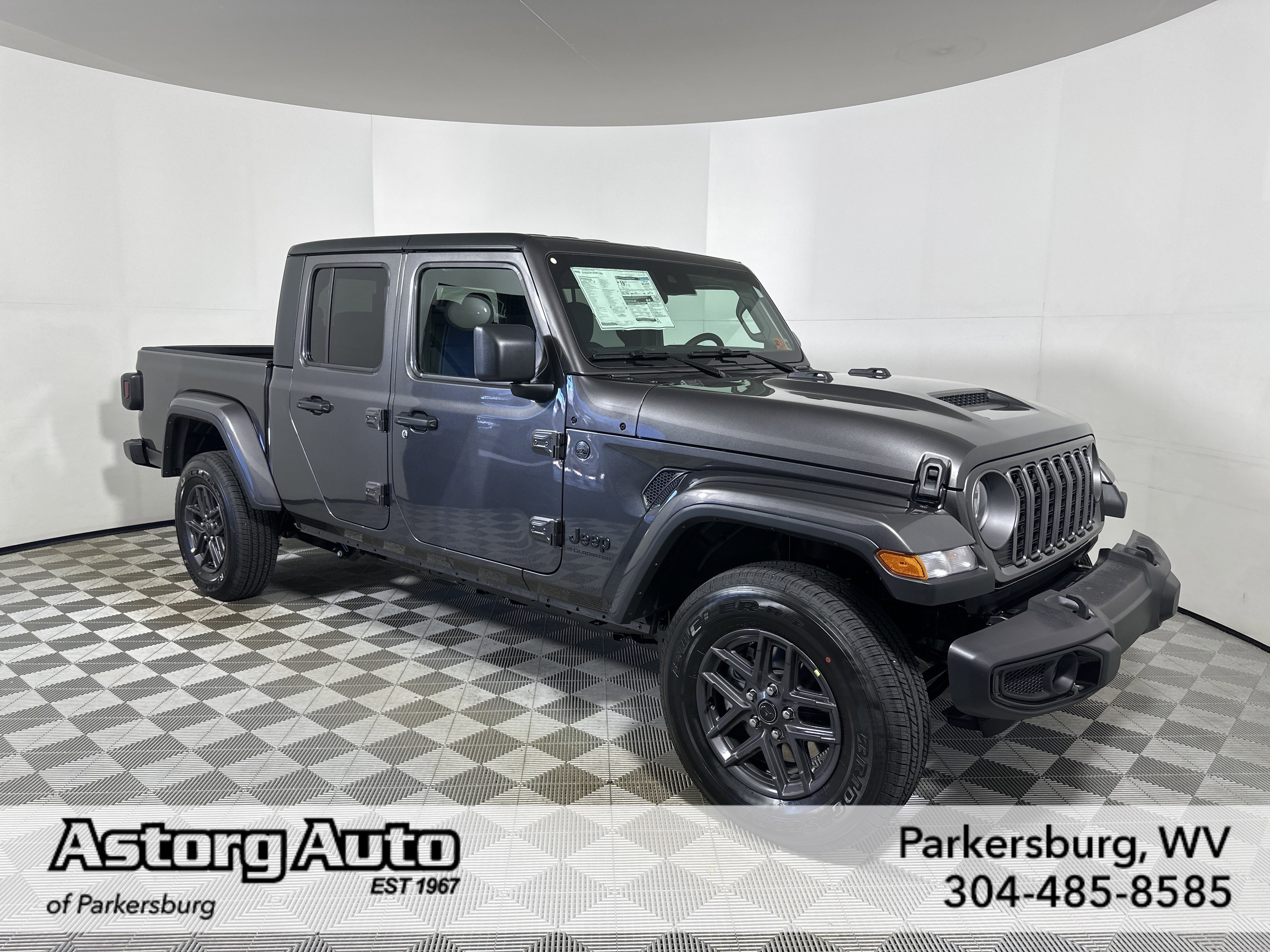 2025 Jeep Gladiator Sport S Auto's photo