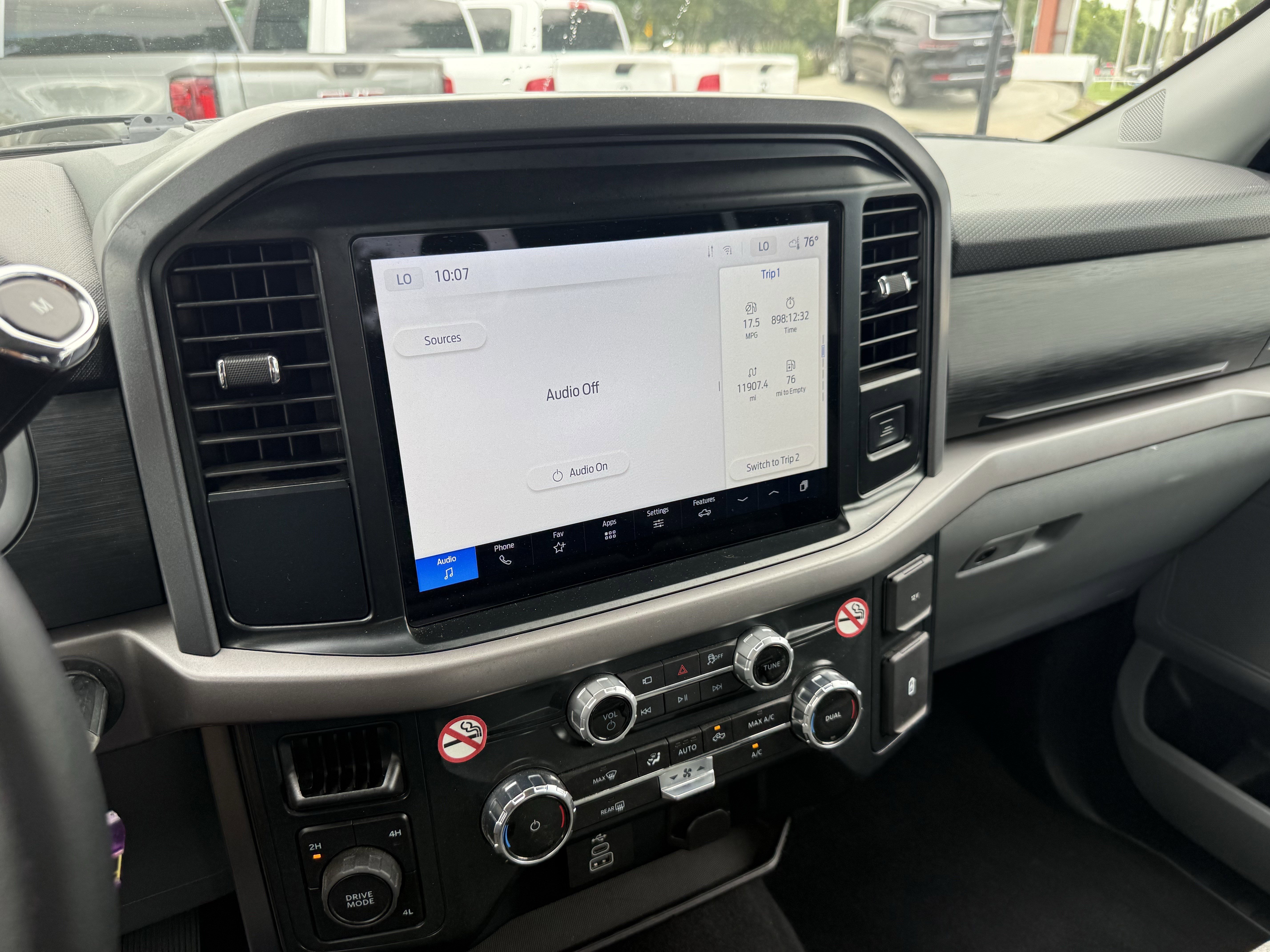 Used 2025 Silver Metallic Ford XLT image 19