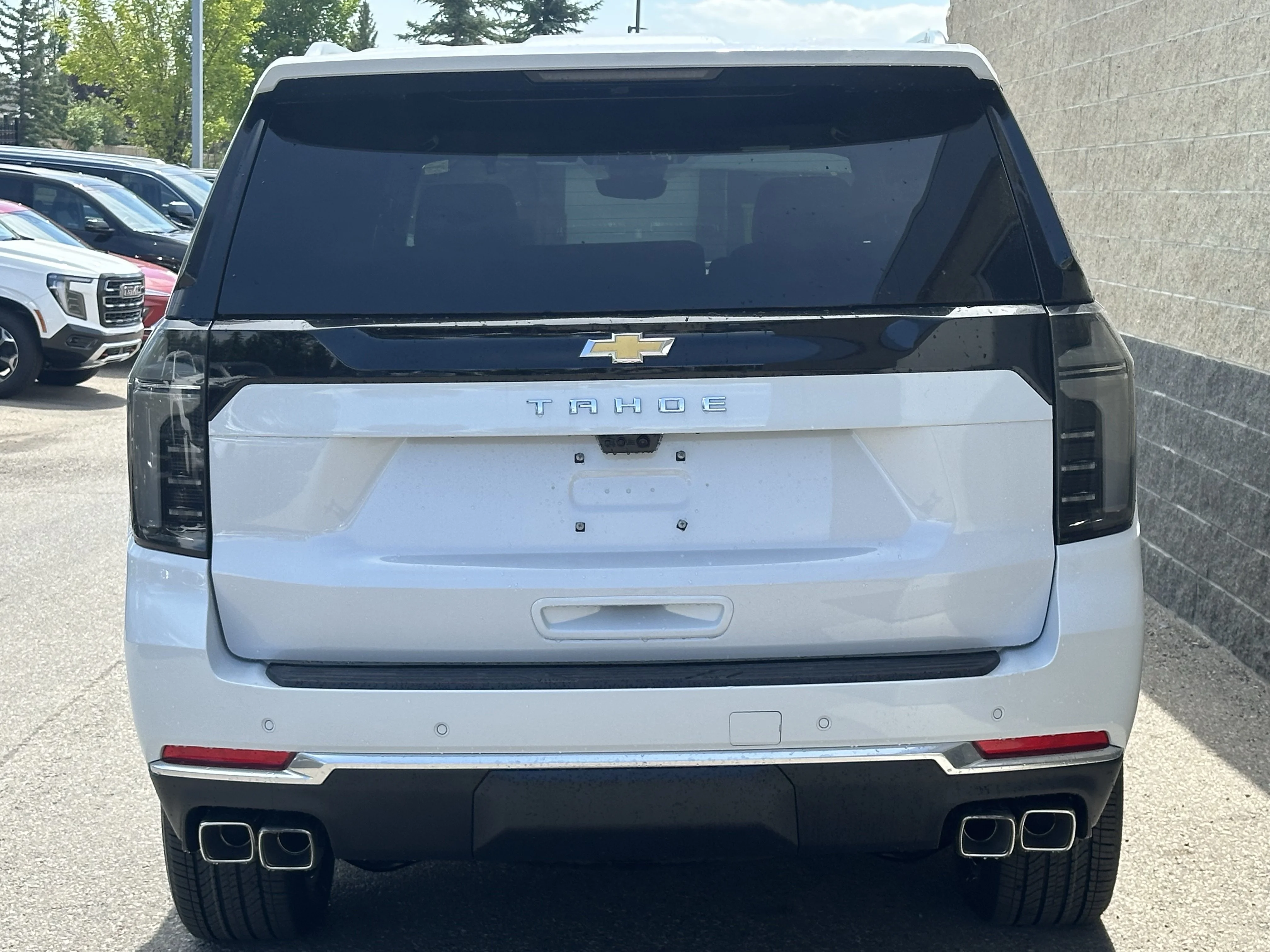 New 2026 Polar White Tricoat Chevrolet High Country image 5