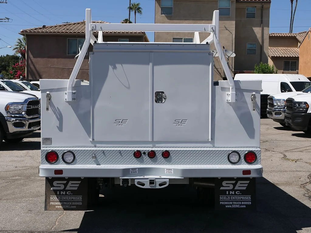 New 2024 Bright White Clearcoat RAM Tradesman/SLT image 3