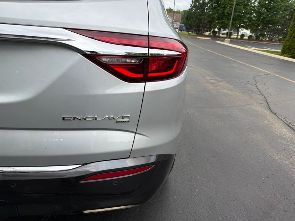 Used 2018 Quicksilver Metallic Buick Essence image 7