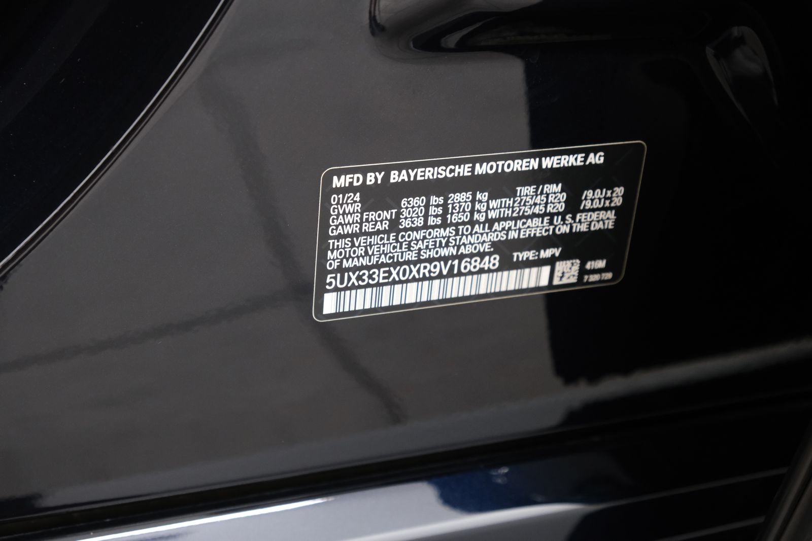 Certified Used 2024 Carbon Black Metallic BMW xDrive40i image 33