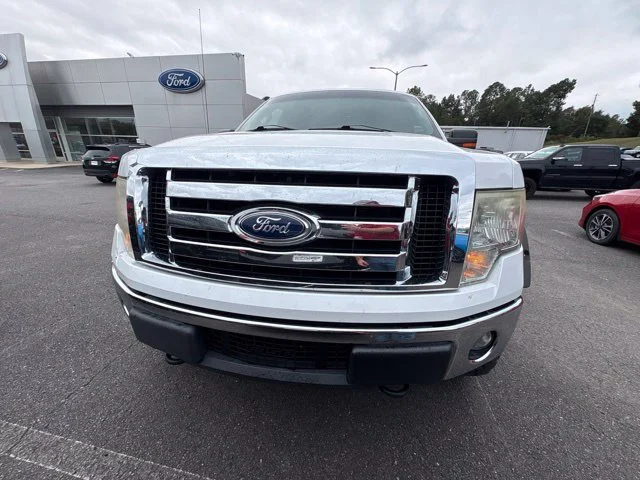 Used 2011 White Ford XLT image 2