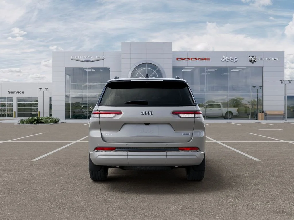 New 2026 Silver Zynith Exterior Paint Jeep Summit image 7