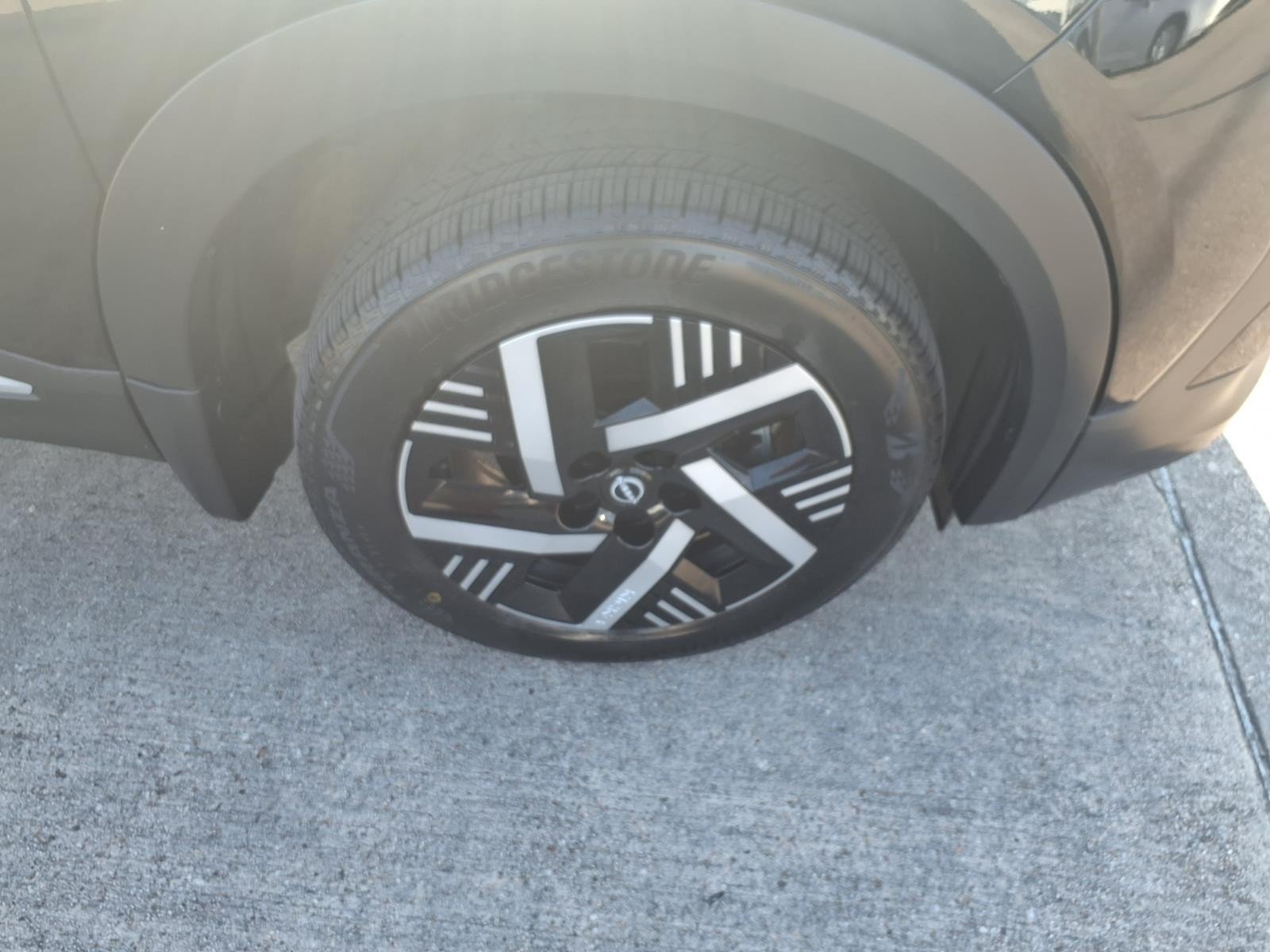 2026 Nissan Kicks photo 10 of 26
