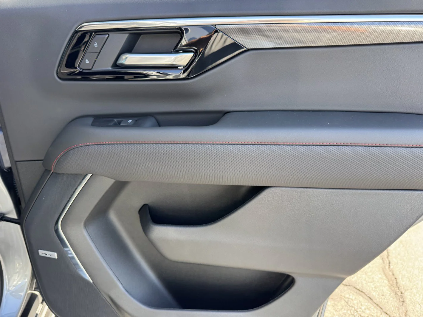 2026 Chevrolet Tahoe RST - Photo 10