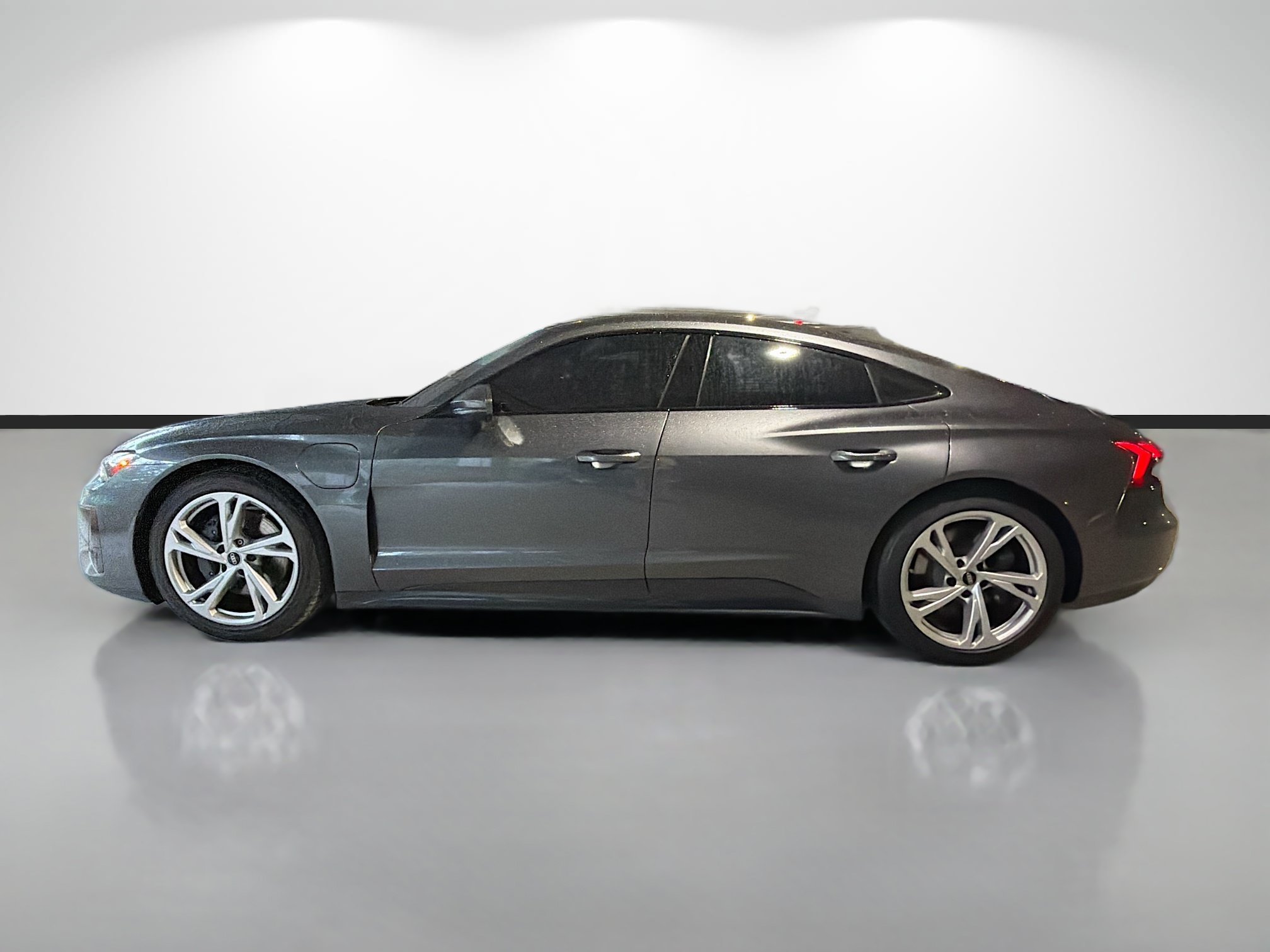 Used 2024 Daytona Gray Pearl Effect Audi Premium Plus image 6