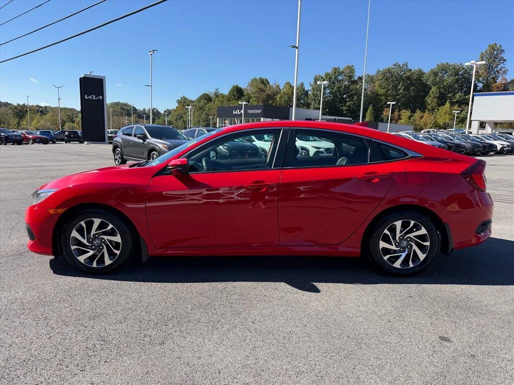 Used 2017  Honda EX image 3