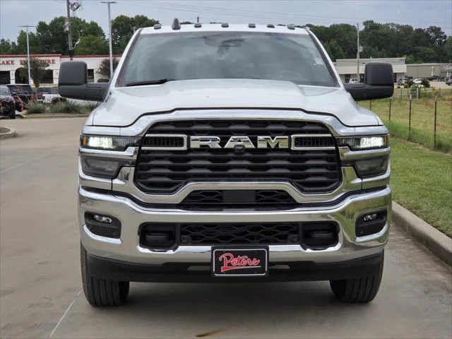 New 2026 Bright White Clear-Coat Exterior Paint RAM Tradesman image 2