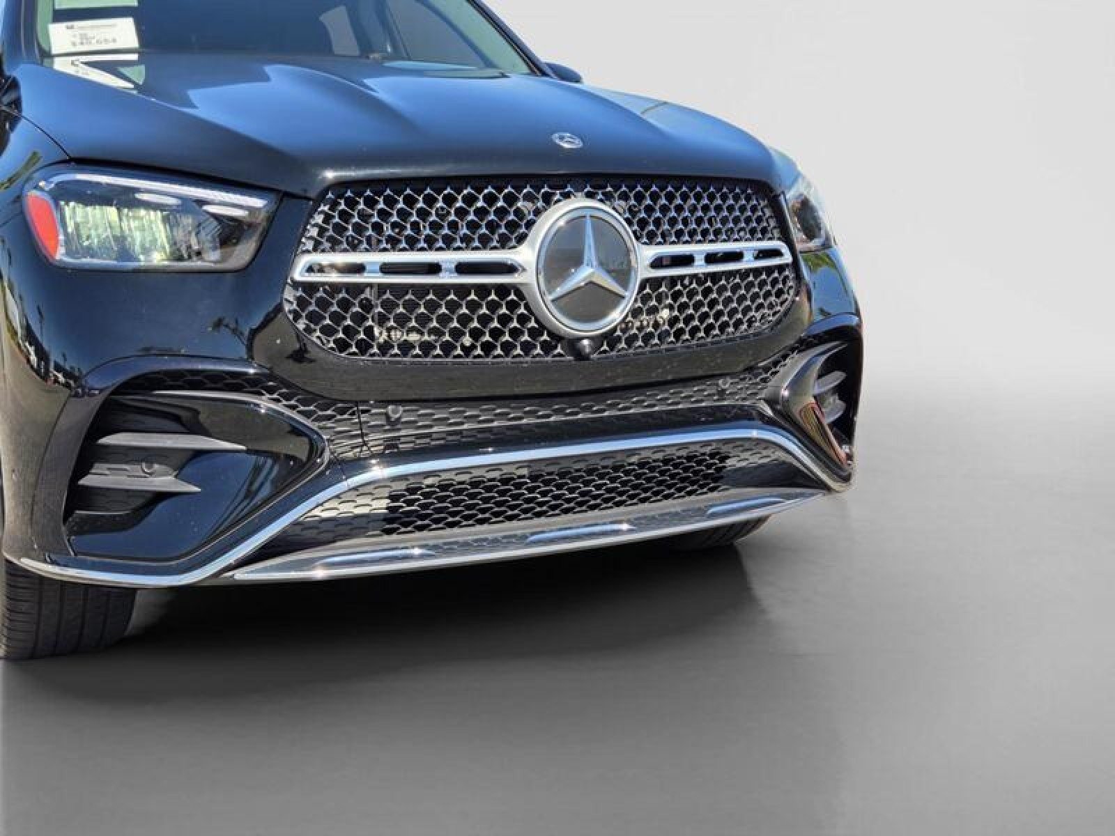 Certified Used 2024 Black Mercedes-Benz GLE 350 image 9
