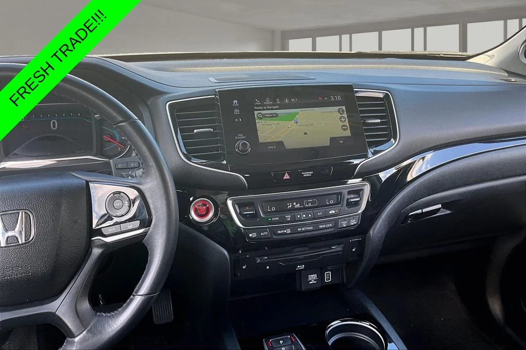 Used 2022  Honda Touring image 9