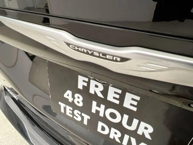 Used 2023 Black Chrysler LX image 39