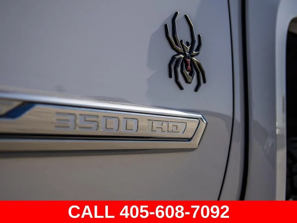 2025 Chevrolet Silverado 3500 HD High Country - Photo 10