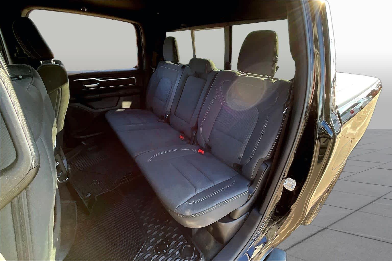 Used 2019 Diamond Black Crystal Pearlcoat Ram Big Horn/Lone Star image 21