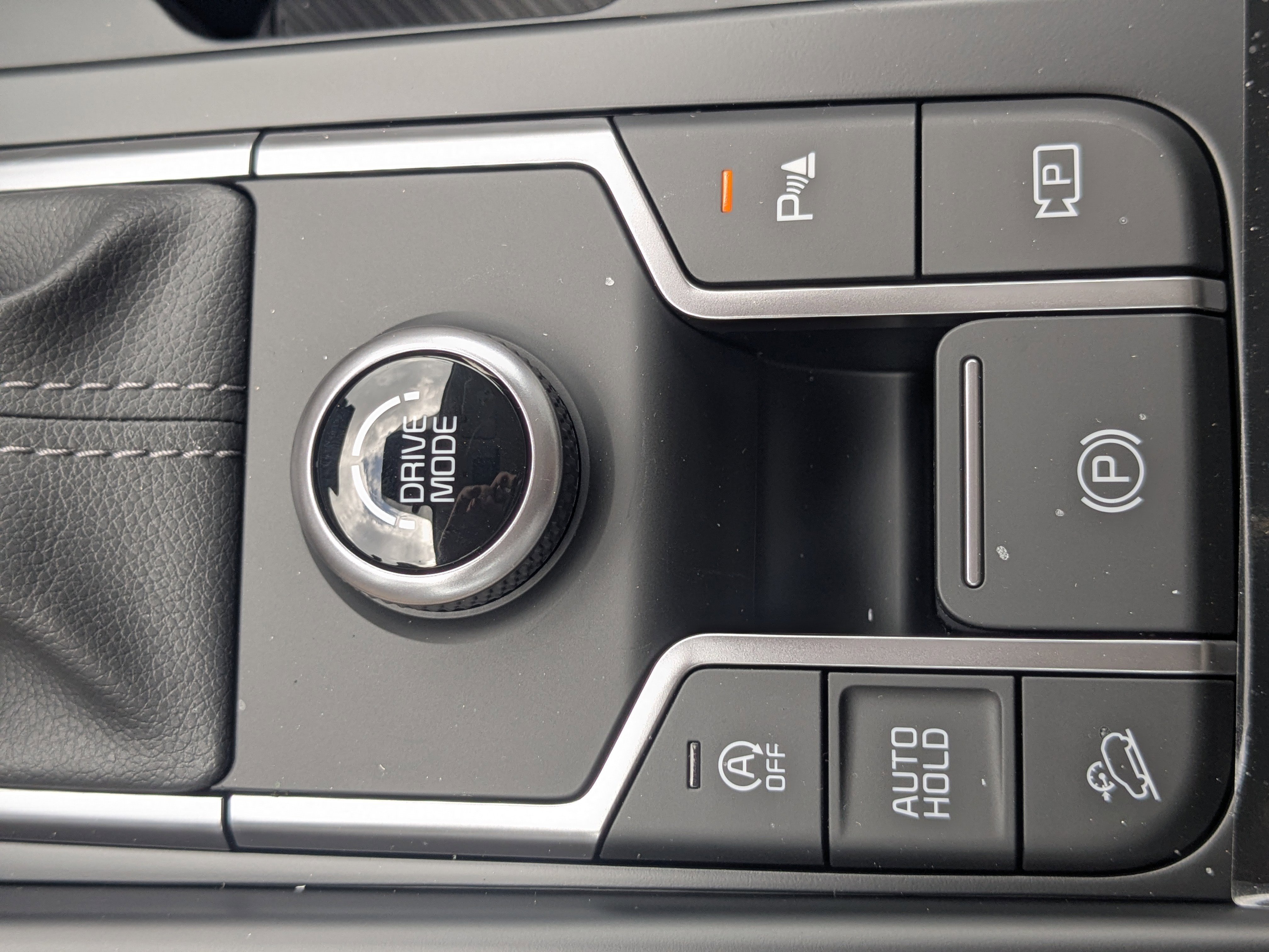 New 2026 Glacial White Pearl Kia EX image 29