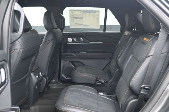 New 2026 Carbonized Gray Metallic Ford Tremor® image 5