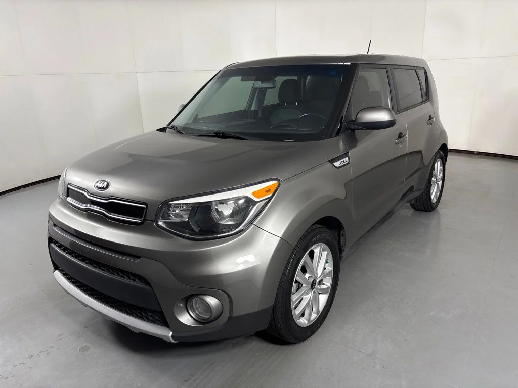 Used 2019 Gray Kia Plus image 4