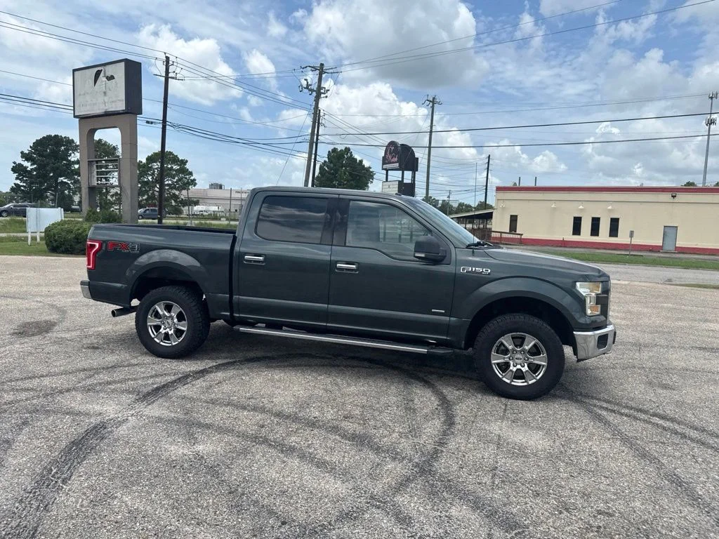 Certified Used 2015 Gray Ford XLT image 16
