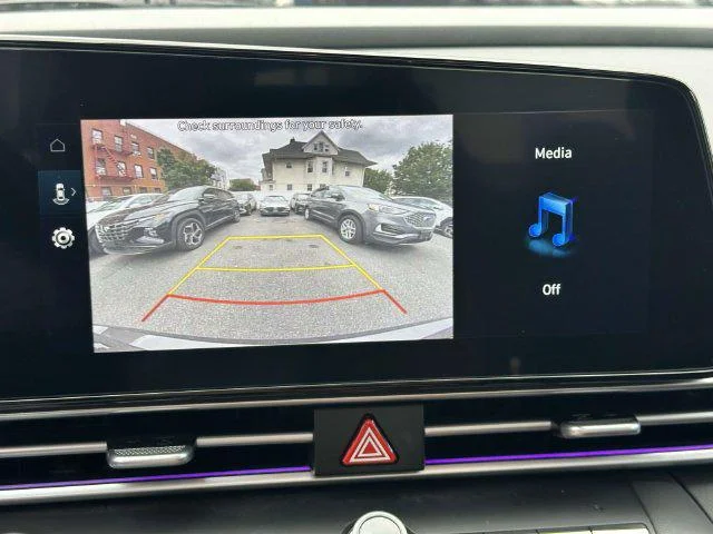 Used 2024 Amazon Gray Hyundai SEL image 21