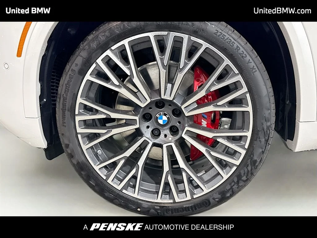 New 2026 Mineral White Metallic BMW xDrive40i image 2