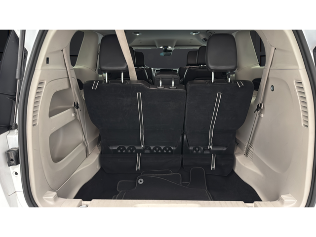 Used 2023 Bright White Clearcoat Chrysler Touring L image 25