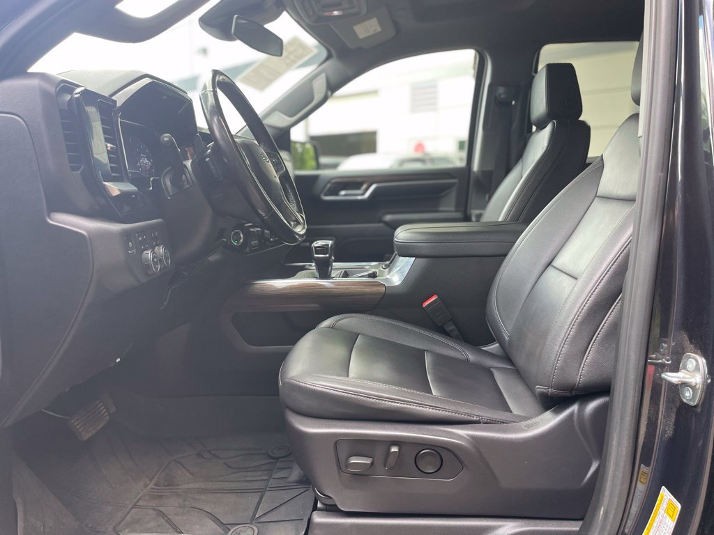 Used 2024 Black Chevrolet RST image 18