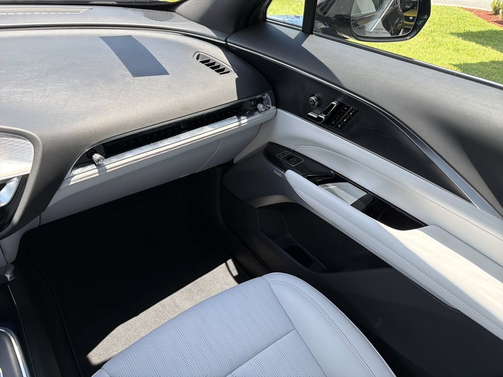 2026 Cadillac LYRIQ Premium Sport - Photo 18