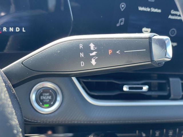 Used 2025 White Chevrolet LT image 28