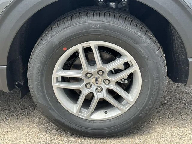 New 2026 Carbonized Gray Metallic Ford Active image 9