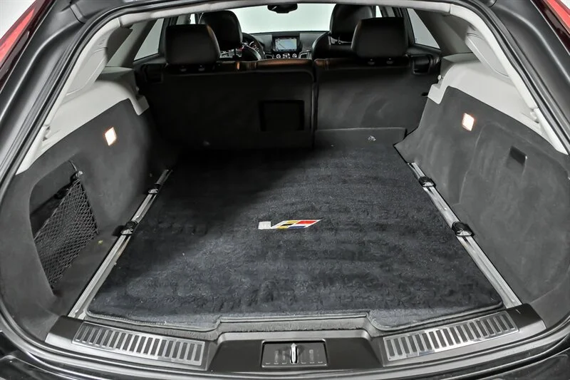 Used 2013 Black Diamond Tricoat Cadillac  image 13